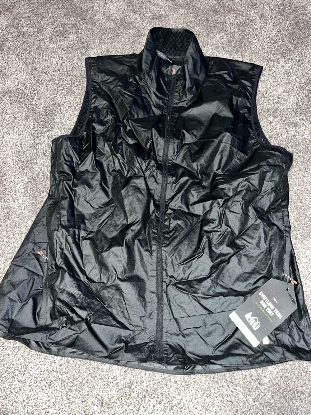 REI Swiftland Trail Run Vest Mens Large Black Running Hiking NWT